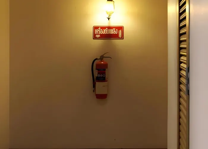 Pli Hotel 방콕